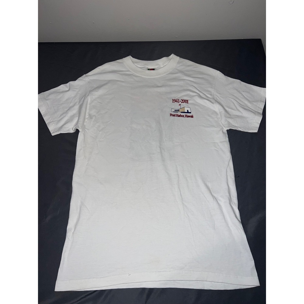 Vintage Pearl Harbor 60th Anniversary T Shirt Mens Medium White USS Arizona 2001